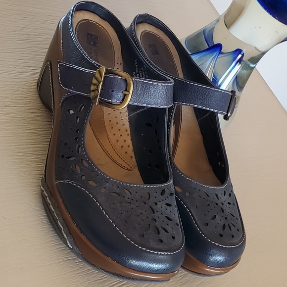 LEATHER WHITE MOUNTAIN CLOGS SZ 5.5 - Picture 9 of 11